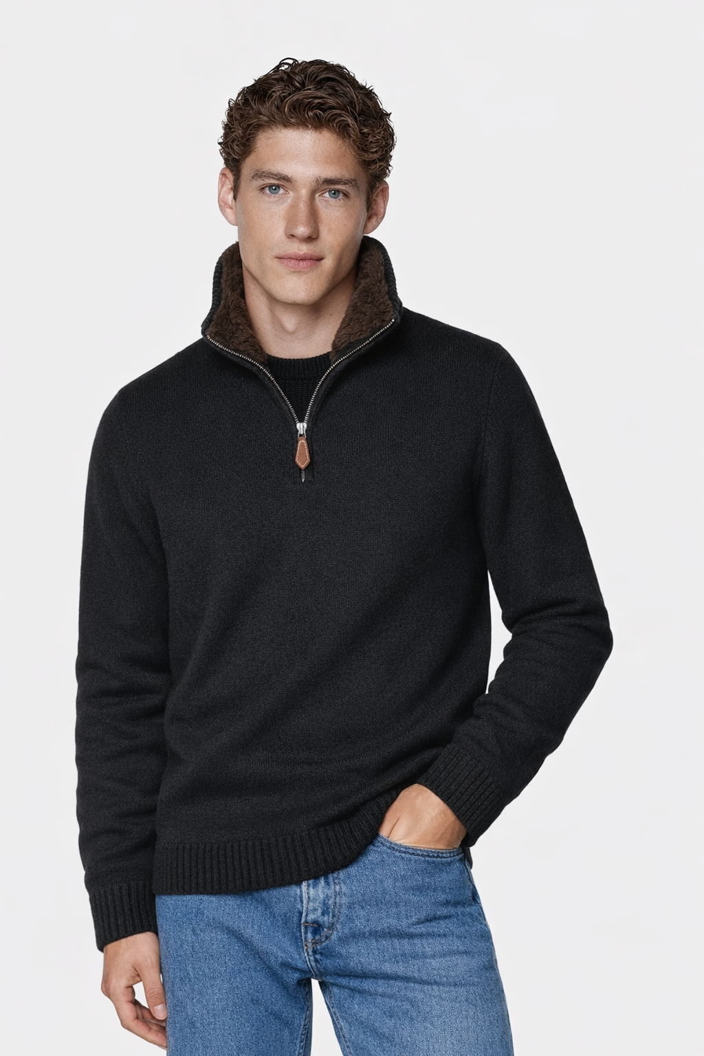 Fur-collar Merino Wool Quarter Zip | Black